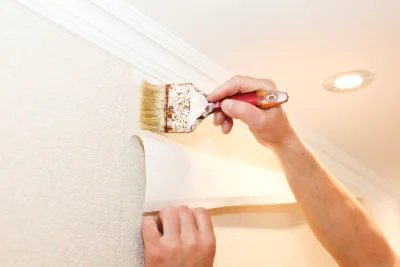 Pose de papier peint à Burg — revêtements muraux et toiles de verre